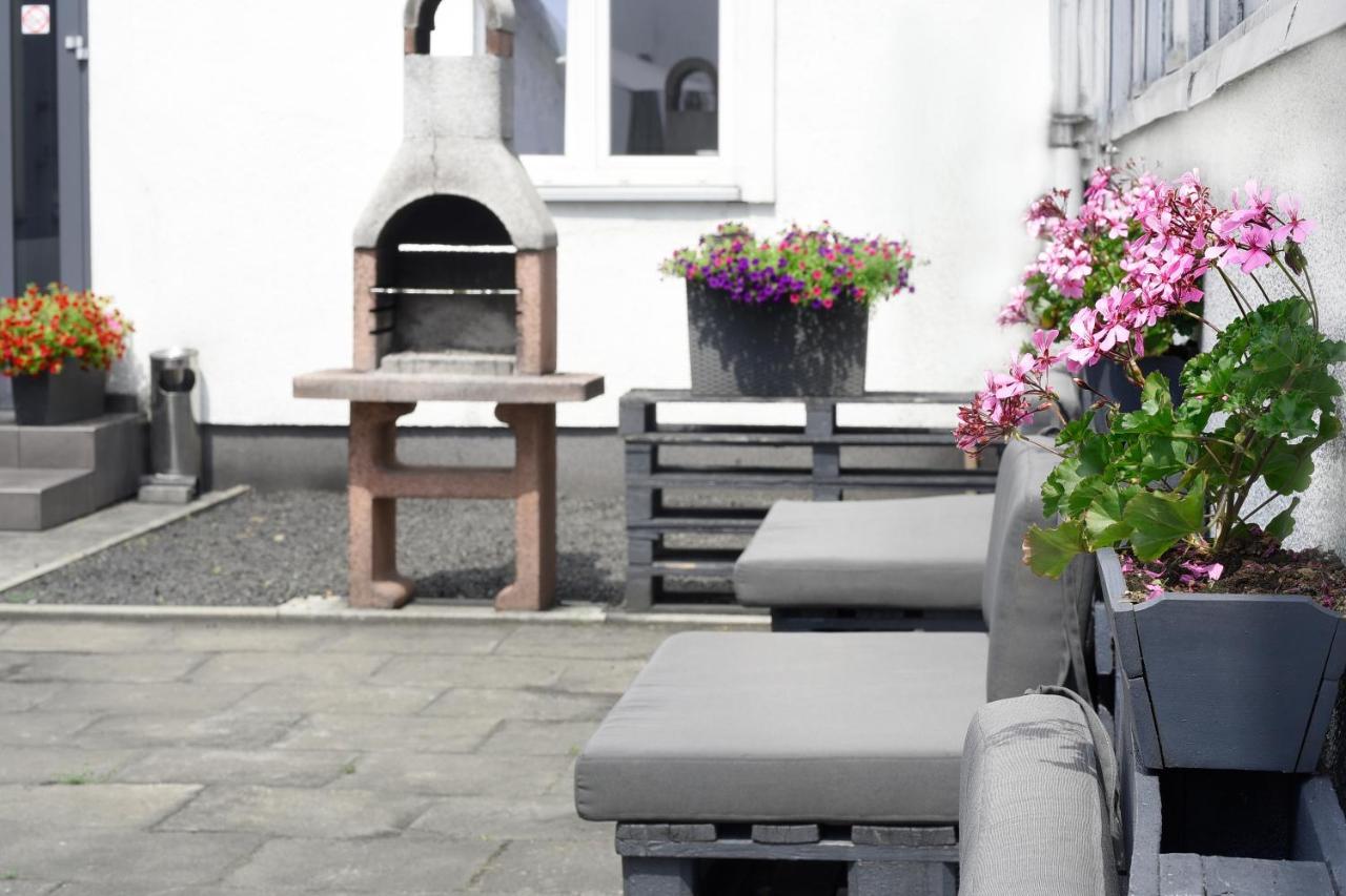 Hostel Helios Września Exteriör bild